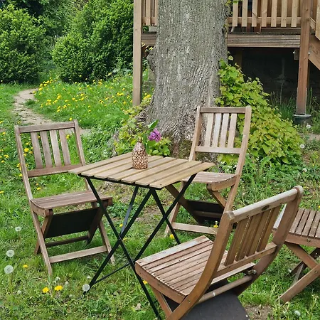 Alter Lindenhof Gnissau * Ahrensbok